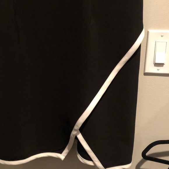 Black mod forever 21 plus dress 1x with slit - Picture 4 of 5